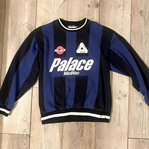 Palace Palazzo Jersey 17 Crewneck Size Large - Like New!!